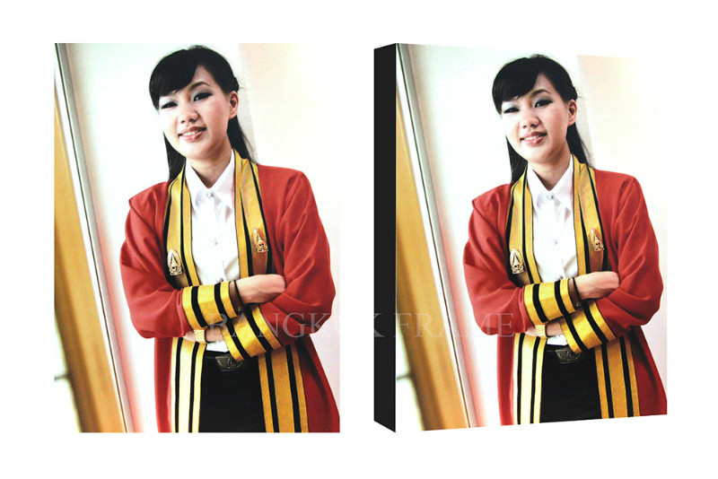 กรอบลอยภาพรับปริญญาบัตร